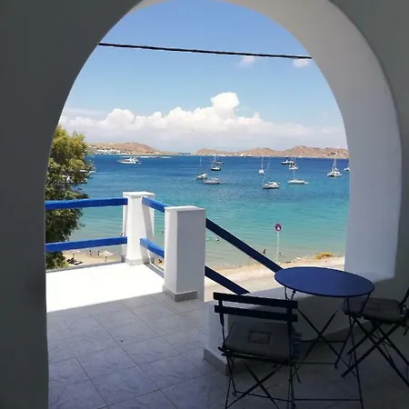 Guest house Sea View Naousa (Paros)